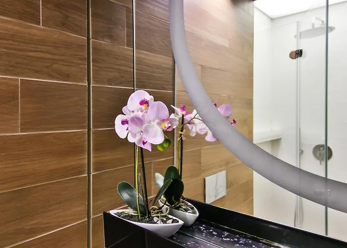 Seaview Flat With Pool & Parking Apartamento Varna