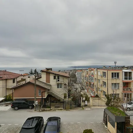 Apartament Seaview Flat With Pool & Parking *